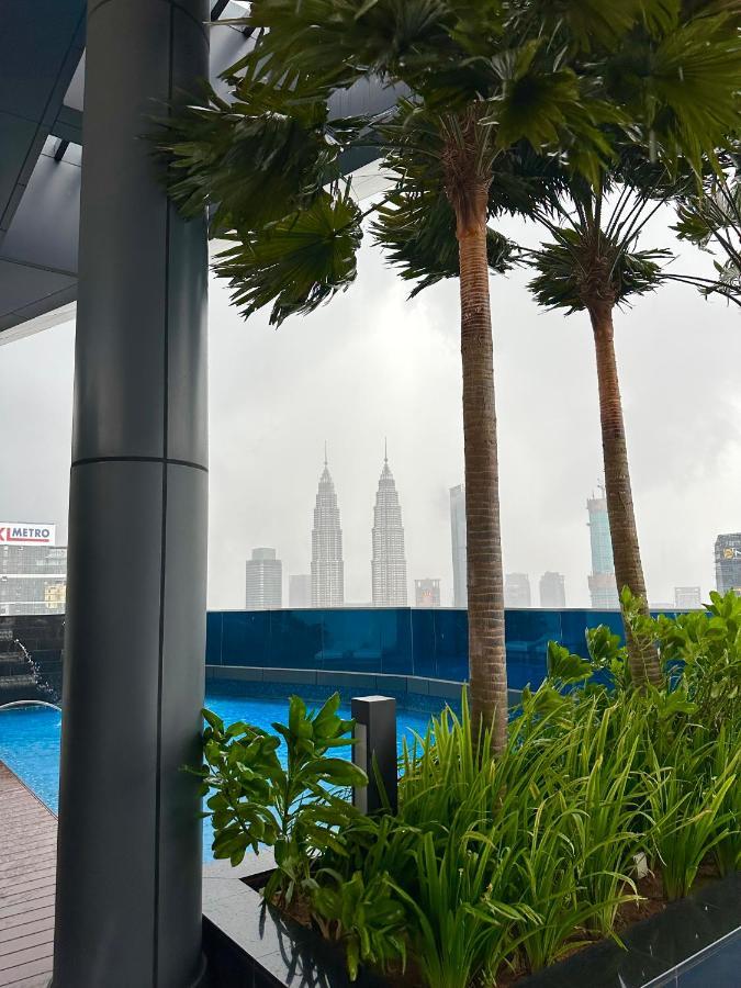 Crystal Suites At Eaton, Klcc Kuala Lumpur Exterior photo