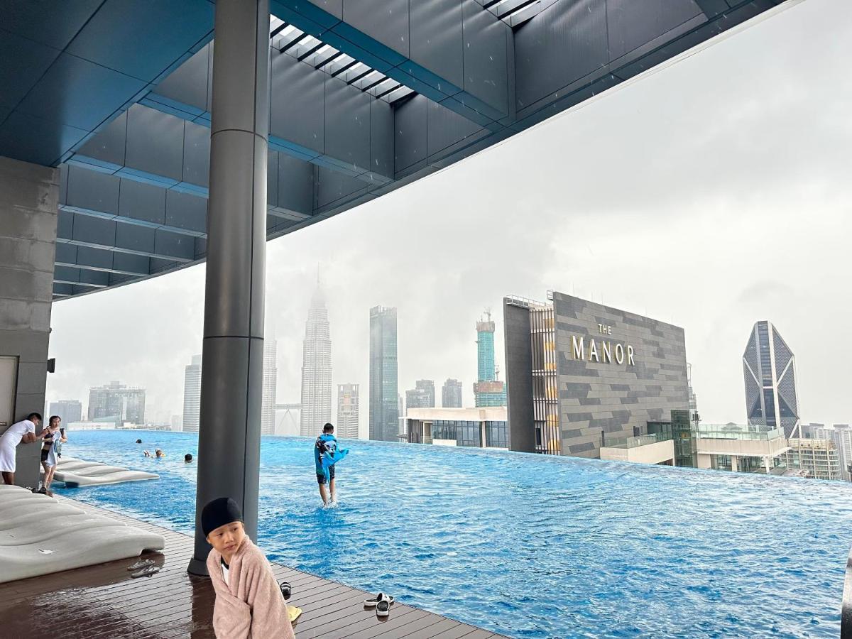 Crystal Suites At Eaton, Klcc Kuala Lumpur Exterior photo