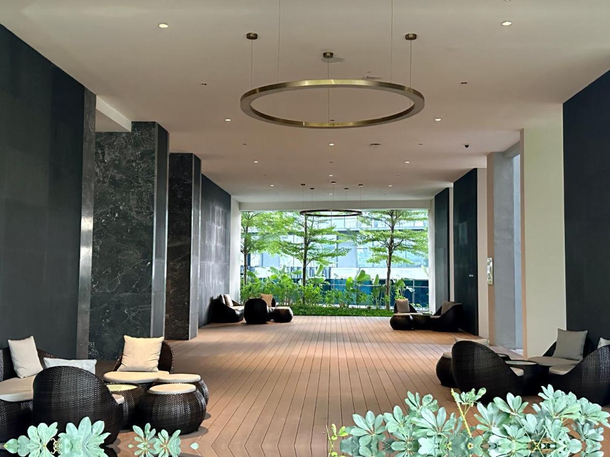 Crystal Suites At Eaton, Klcc Kuala Lumpur Exterior photo