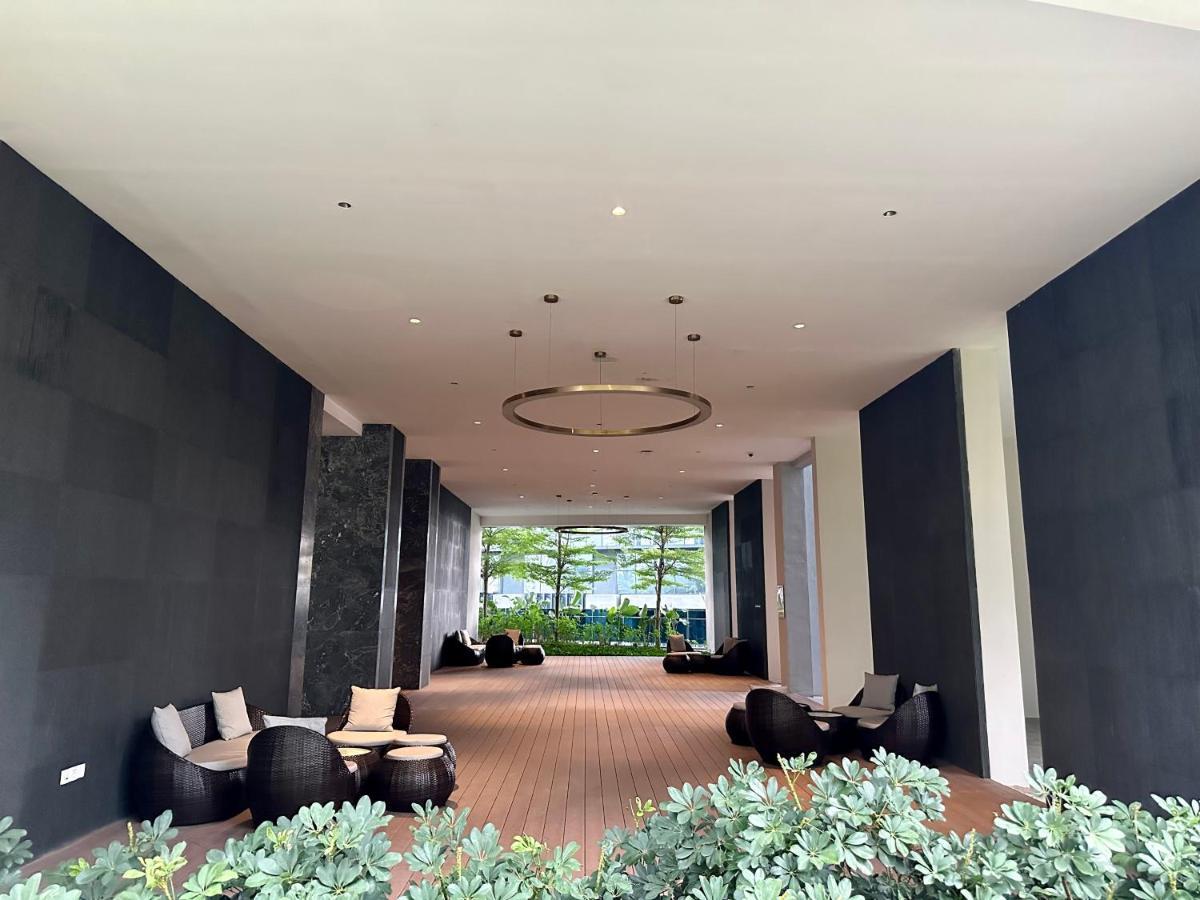 Crystal Suites At Eaton, Klcc Kuala Lumpur Exterior photo