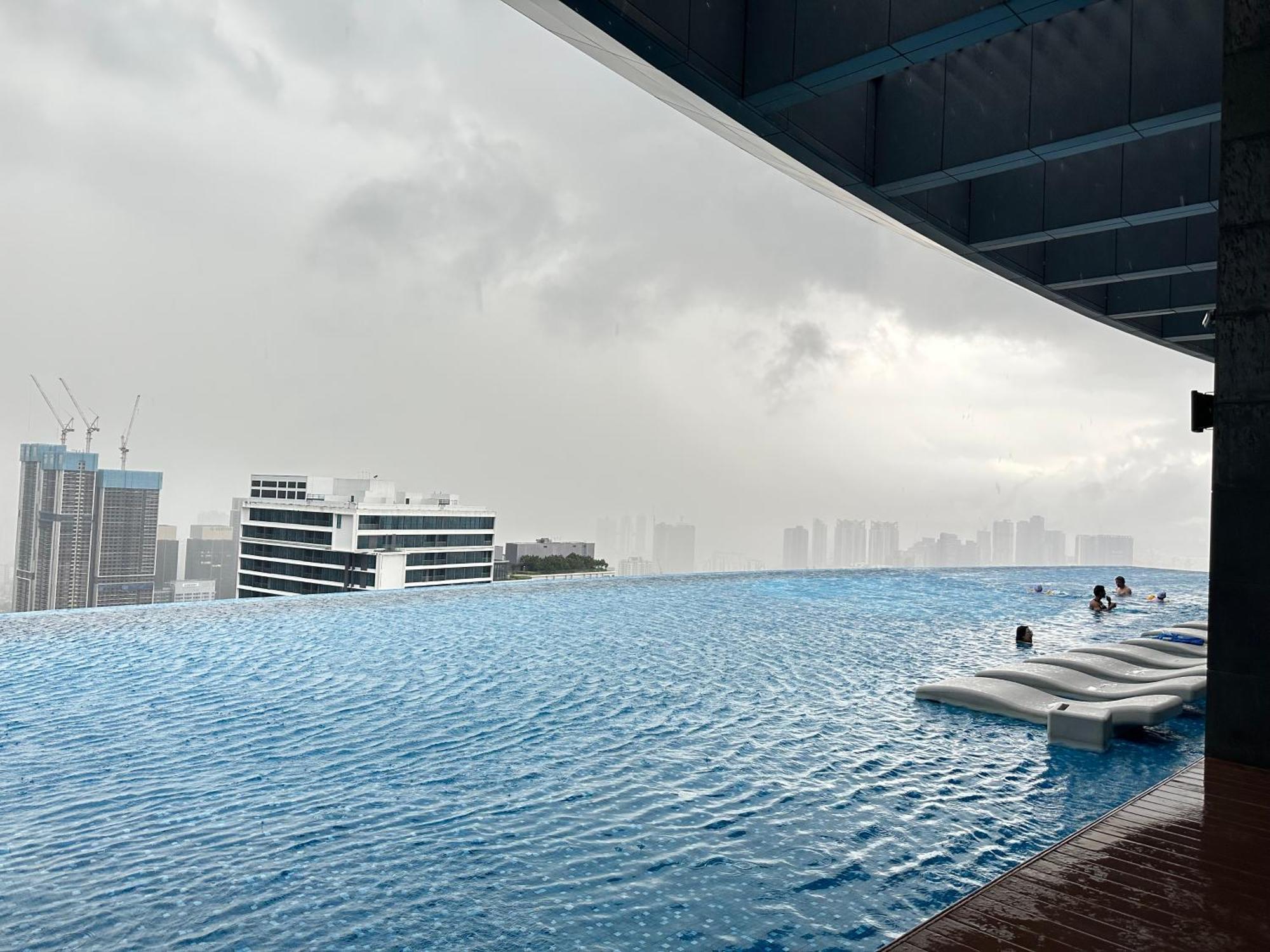 Crystal Suites At Eaton, Klcc Kuala Lumpur Exterior photo
