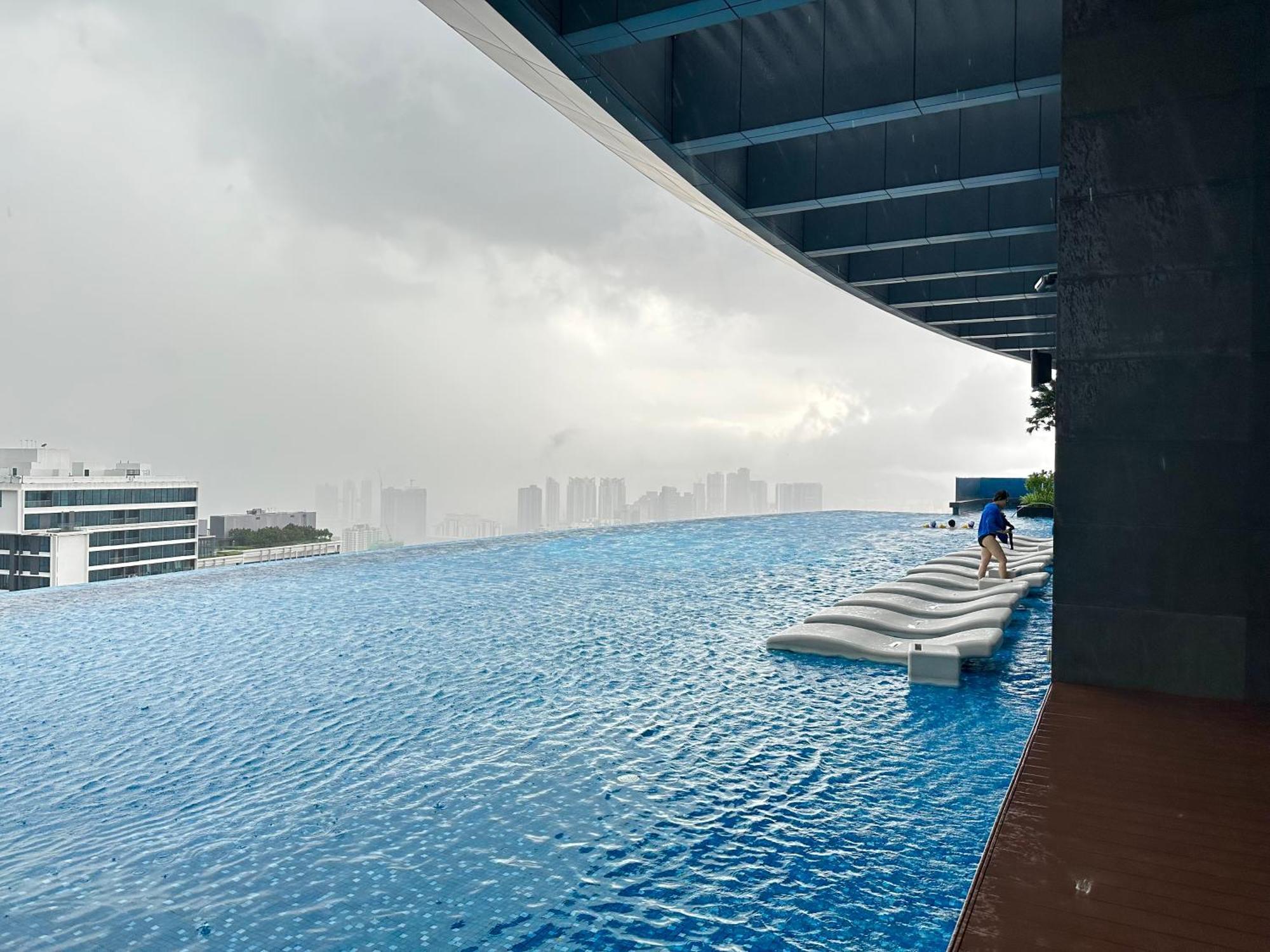 Crystal Suites At Eaton, Klcc Kuala Lumpur Exterior photo